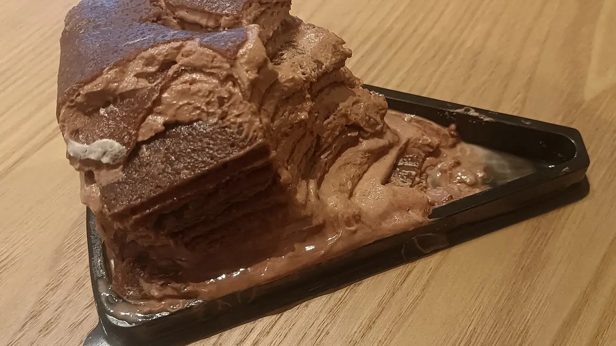 We R Cakes – cake shop in Woolmer Green, Welwyn Garden City